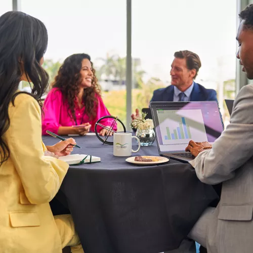 shot6_small_meeting_room_b_0018.jpg small_meeting